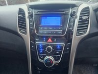 USED 2015 65 HYUNDAI I30 1.6 CRDi Blue Drive SE Hatchback 5dr Diesel Manual Euro 6 (s/s) (110 ps) &pound;0 road Tax