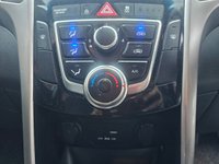USED 2015 65 HYUNDAI I30 1.6 CRDi Blue Drive SE Hatchback 5dr Diesel Manual Euro 6 (s/s) (110 ps) &pound;0 road Tax