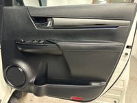 USED 2022 72 TOYOTA HILUX 2.8 D-4D Invincible X Pickup Double Cab 4dr Diesel Auto 4WD Euro 6 (s/s) (204 ps) *FANTASTIC CONDITION INSIDE & OUT*