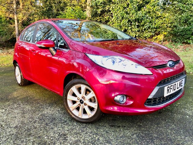 2010 10 Ford Fiesta 1.4 Zetec Hatchback 5dr Petrol Manual (133 g/km, 94 bhp) 1 RETIRED LADY OWNER FROM NEW//ONLY 34,000 MILES With X14 SERVICING STAMPS//STUNNING CONDITION INSIDE AND OUT//AIRCON//ALLOYS//BLUETOOTH// 