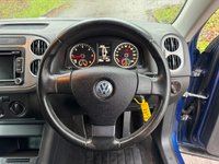 USED 2009 59 VOLKSWAGEN TIGUAN 2.0 TDI SE SUV 5dr Diesel Manual 4WD Euro 5 (140 ps) 