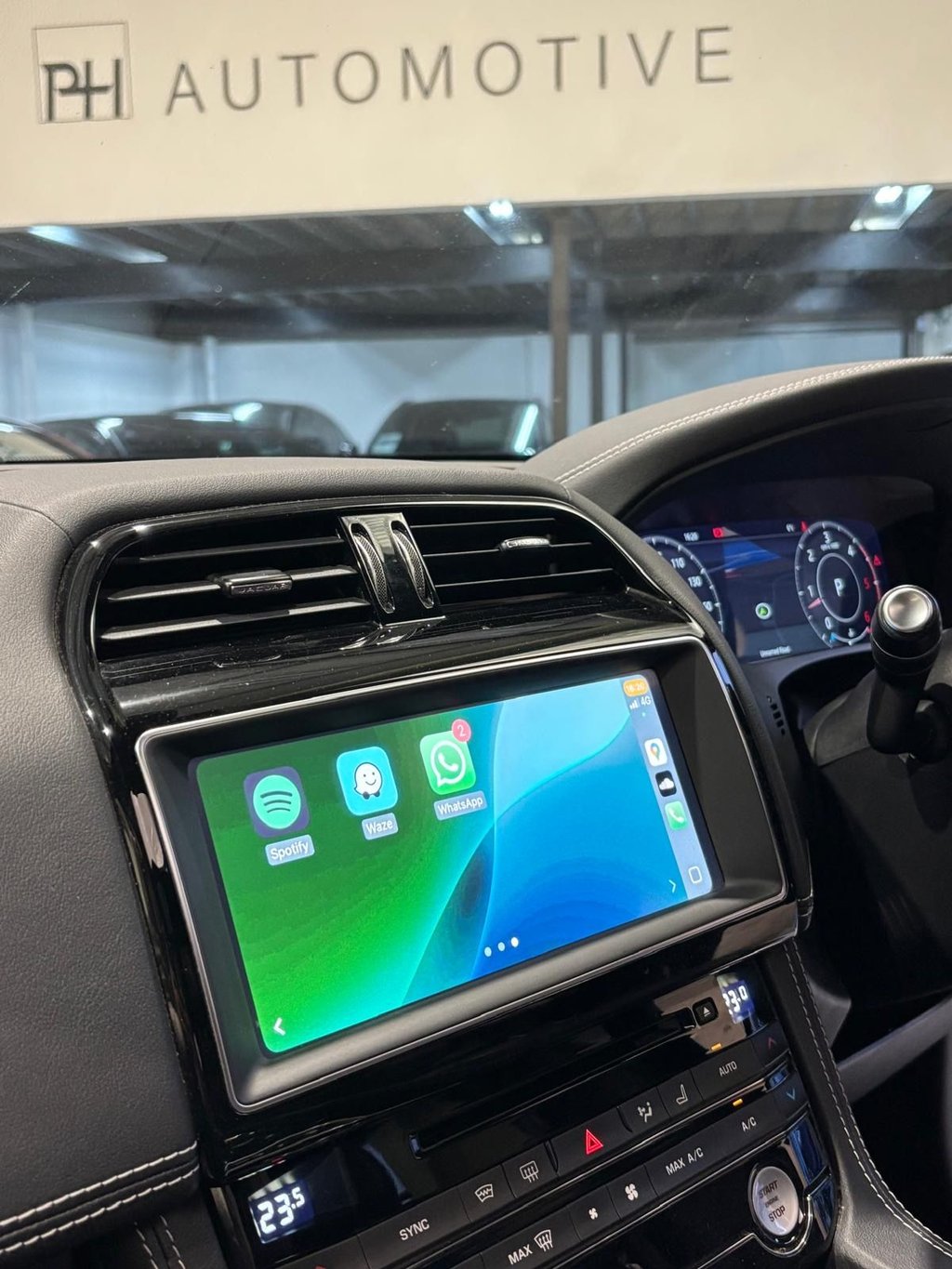 USED 2019 68 JAGUAR F-PACE 3.0 D300 V6 S SUV 5dr Diesel Auto AWD Euro 6 (s/s) (300 ps) PAN ROOF|MERIDIAN|2YR WARRANTY