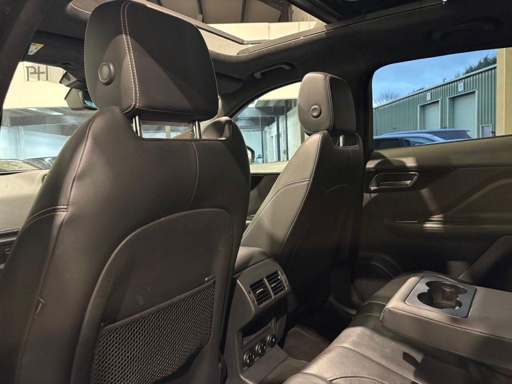 USED 2019 68 JAGUAR F-PACE 3.0 D300 V6 S SUV 5dr Diesel Auto AWD Euro 6 (s/s) (300 ps) PAN ROOF|MERIDIAN|2YR WARRANTY