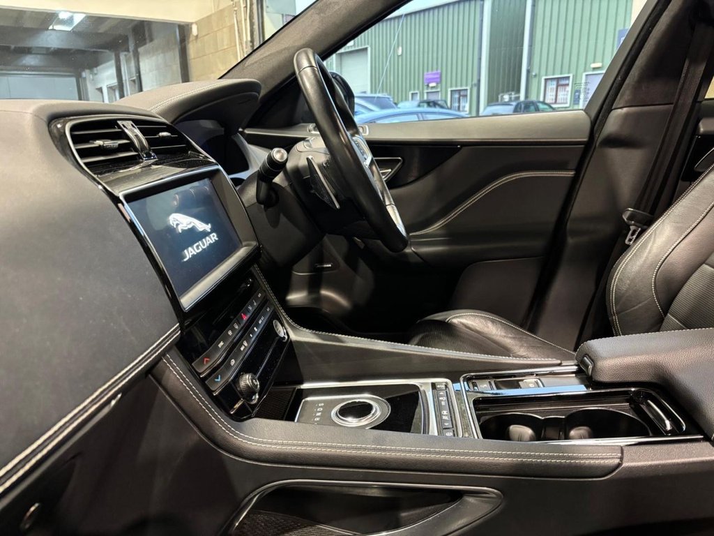 USED 2019 68 JAGUAR F-PACE 3.0 D300 V6 S SUV 5dr Diesel Auto AWD Euro 6 (s/s) (300 ps) PAN ROOF|MERIDIAN|2YR WARRANTY