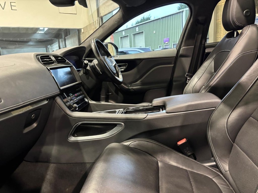 USED 2019 68 JAGUAR F-PACE 3.0 D300 V6 S SUV 5dr Diesel Auto AWD Euro 6 (s/s) (300 ps) PAN ROOF|MERIDIAN|2YR WARRANTY