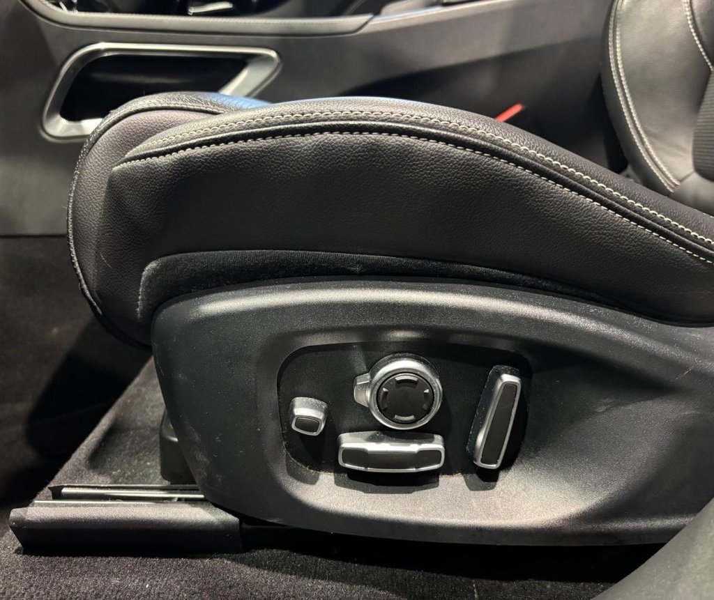 USED 2019 68 JAGUAR F-PACE 3.0 D300 V6 S SUV 5dr Diesel Auto AWD Euro 6 (s/s) (300 ps) PAN ROOF|MERIDIAN|2YR WARRANTY