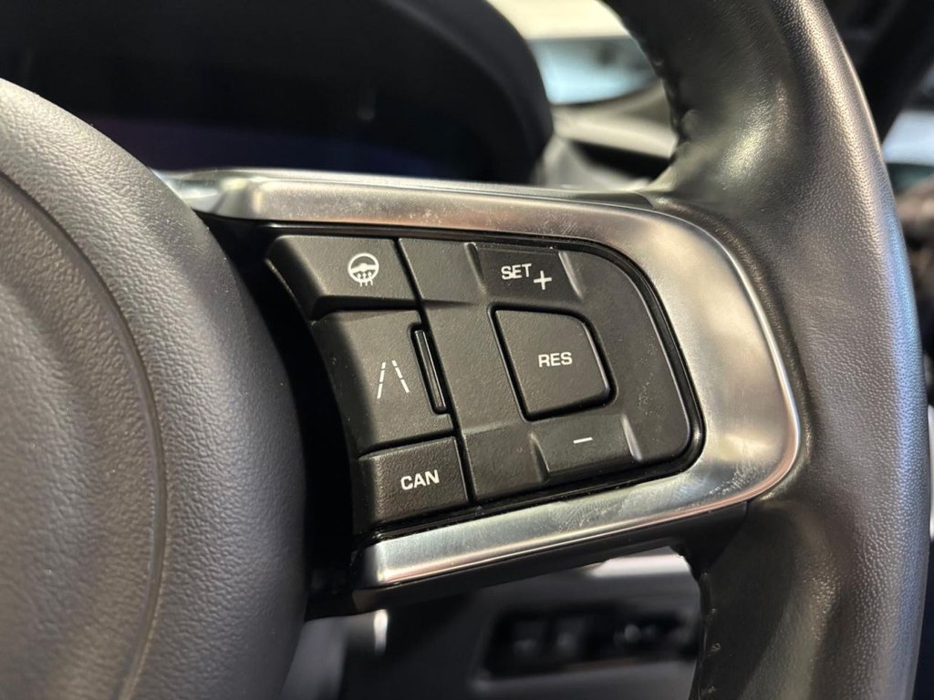 USED 2019 68 JAGUAR F-PACE 3.0 D300 V6 S SUV 5dr Diesel Auto AWD Euro 6 (s/s) (300 ps) PAN ROOF|MERIDIAN|2YR WARRANTY