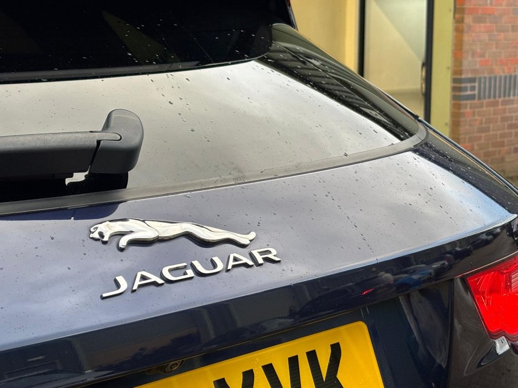 USED 2019 68 JAGUAR F-PACE 3.0 D300 V6 S SUV 5dr Diesel Auto AWD Euro 6 (s/s) (300 ps) PAN ROOF|MERIDIAN|2YR WARRANTY