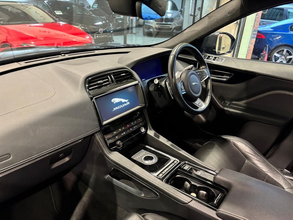 USED 2019 68 JAGUAR F-PACE 3.0 D300 V6 S SUV 5dr Diesel Auto AWD Euro 6 (s/s) (300 ps) PAN ROOF|MERIDIAN|2YR WARRANTY