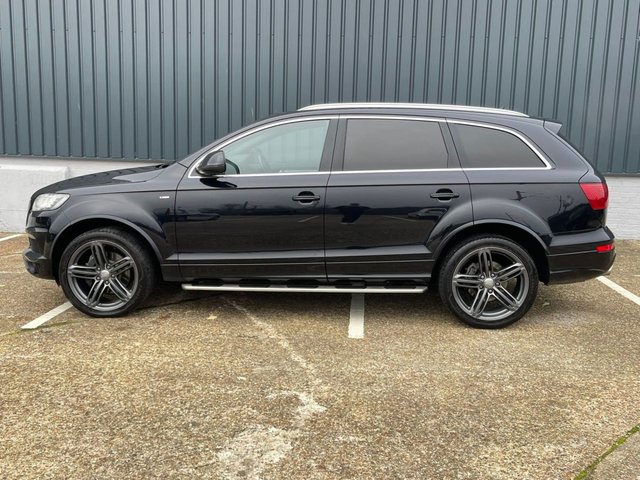 View our AUDI Q7