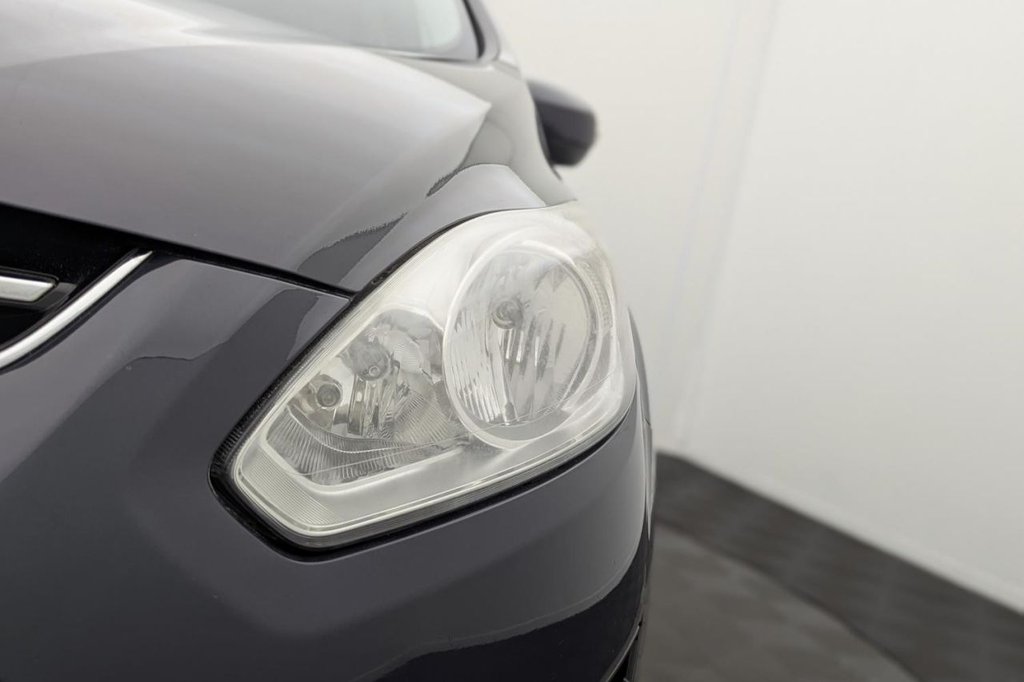 USED 2011 11 FORD C-MAX 1.6 TDCi Titanium MPV 5dr Diesel Manual Euro 5 (115 ps) DAB Heated Screen