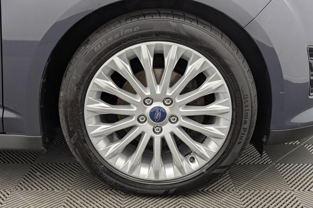 USED 2011 11 FORD C-MAX 1.6 TDCi Titanium MPV 5dr Diesel Manual Euro 5 (115 ps) DAB Heated Screen