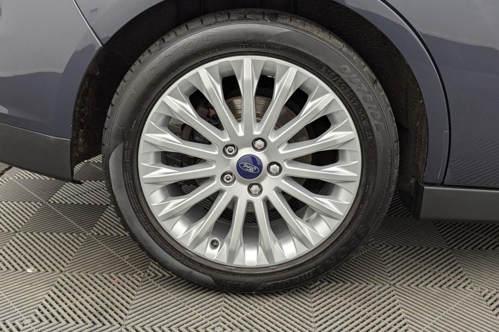 USED 2011 11 FORD C-MAX 1.6 TDCi Titanium MPV 5dr Diesel Manual Euro 5 (115 ps) DAB Heated Screen