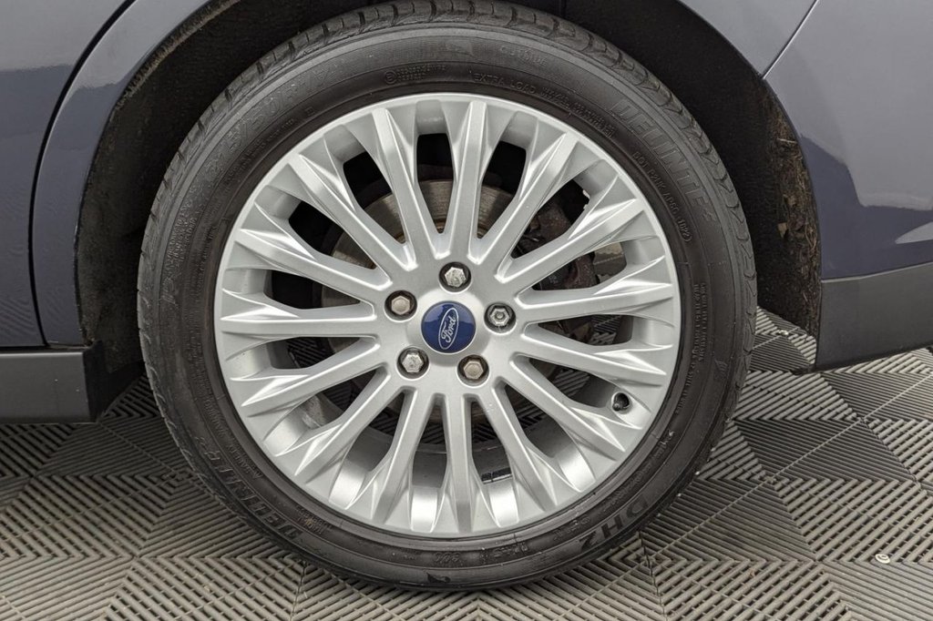 USED 2011 11 FORD C-MAX 1.6 TDCi Titanium MPV 5dr Diesel Manual Euro 5 (115 ps) DAB Heated Screen