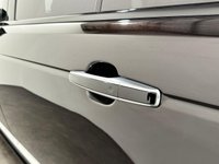 USED 2016 66 LAND ROVER RANGE ROVER 4.4 SD V8 Autobiography SUV 5dr Diesel Auto 4WD Euro 6 (s/s) (339 ps) 42565 Miles Complete Online Service Record, Meridian Signature Reference Audio 1700w 29 Speaker &pound;4140 Option, Rear seat entertainment system 10"2 screens, Head up display, Panoramic Glass Slide Roof, Heated steering wheel,