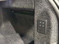 USED 2016 66 LAND ROVER RANGE ROVER 4.4 SD V8 Autobiography SUV 5dr Diesel Auto 4WD Euro 6 (s/s) (339 ps) 42565 Miles Complete Online Service Record, Meridian Signature Reference Audio 1700w 29 Speaker &pound;4140 Option, Rear seat entertainment system 10"2 screens, Head up display, Panoramic Glass Slide Roof, Heated steering wheel,
