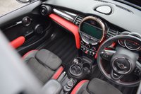 USED 2018 18 MINI HATCH 2.0 John Cooper Works Hatchback 3dr Petrol Manual Euro 6 (s/s) (231 ps) PAN ROOF / CHILI PACK / NAV +