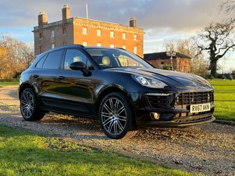 2017 PORSCHE MACAN