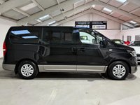 USED 2019 69 HYUNDAI i800 2.5 CRDi SE Nav MPV 5dr Diesel Manual Euro 6 (136 ps) 