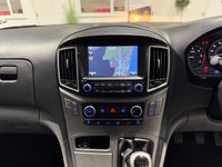 USED 2019 69 HYUNDAI i800 2.5 CRDi SE Nav MPV 5dr Diesel Manual Euro 6 (136 ps) 