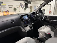 USED 2019 69 HYUNDAI i800 2.5 CRDi SE Nav MPV 5dr Diesel Manual Euro 6 (136 ps) 
