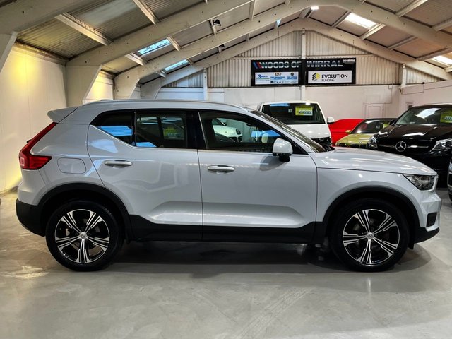 View our VOLVO XC40