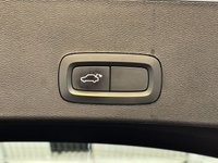 USED 2020 70 VOLVO XC40 2.0 B4 MHEV Inscription Pro Auto Euro 6 (s/s) 5dr 