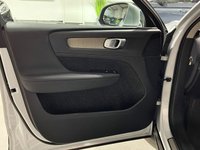 USED 2020 70 VOLVO XC40 2.0 B4 MHEV Inscription Pro Auto Euro 6 (s/s) 5dr 