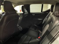 USED 2020 70 VOLVO XC40 2.0 B4 MHEV Inscription Pro Auto Euro 6 (s/s) 5dr 