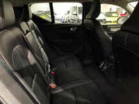 USED 2020 70 VOLVO XC40 2.0 B4 MHEV Inscription Pro Auto Euro 6 (s/s) 5dr 
