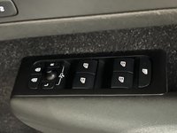 USED 2020 70 VOLVO XC40 2.0 B4 MHEV Inscription Pro Auto Euro 6 (s/s) 5dr 