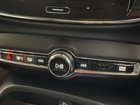 USED 2020 70 VOLVO XC40 2.0 B4 MHEV Inscription Pro Auto Euro 6 (s/s) 5dr 