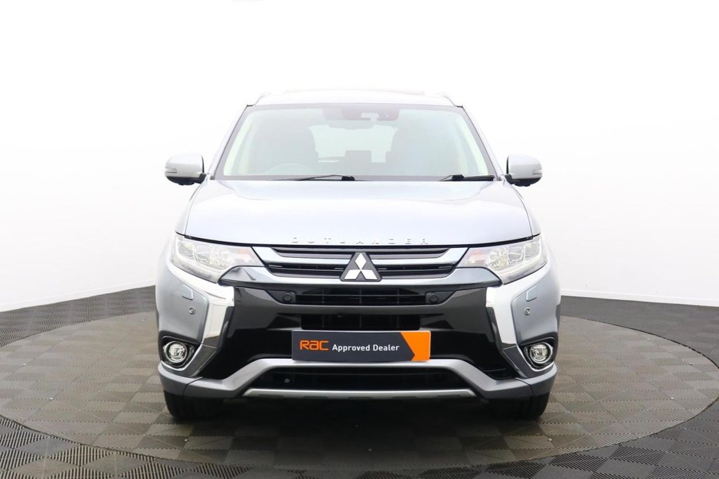 USED 2017 17 MITSUBISHI OUTLANDER 2.0h 12kWh 4hs SUV 5dr Petrol Plug-in Hybrid CVT 4WD Euro 6 (s/s) (200 ps) Sat Nav Sunroof