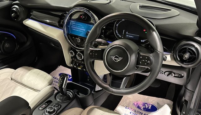 View our MINI Electric Hatch