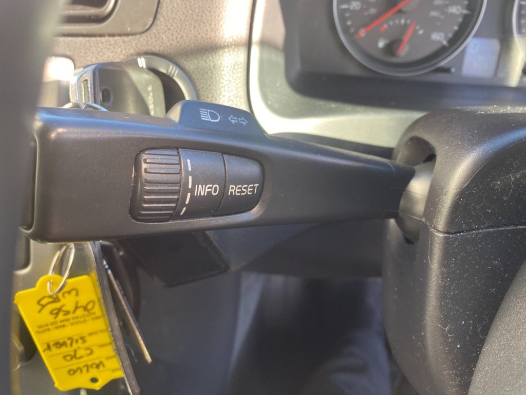 USED 2006 56 VOLVO C70 2.4 D5 SE Lux Convertible 2dr Diesel Geartronic (193 g/km, 178 bhp) WINTER PACK