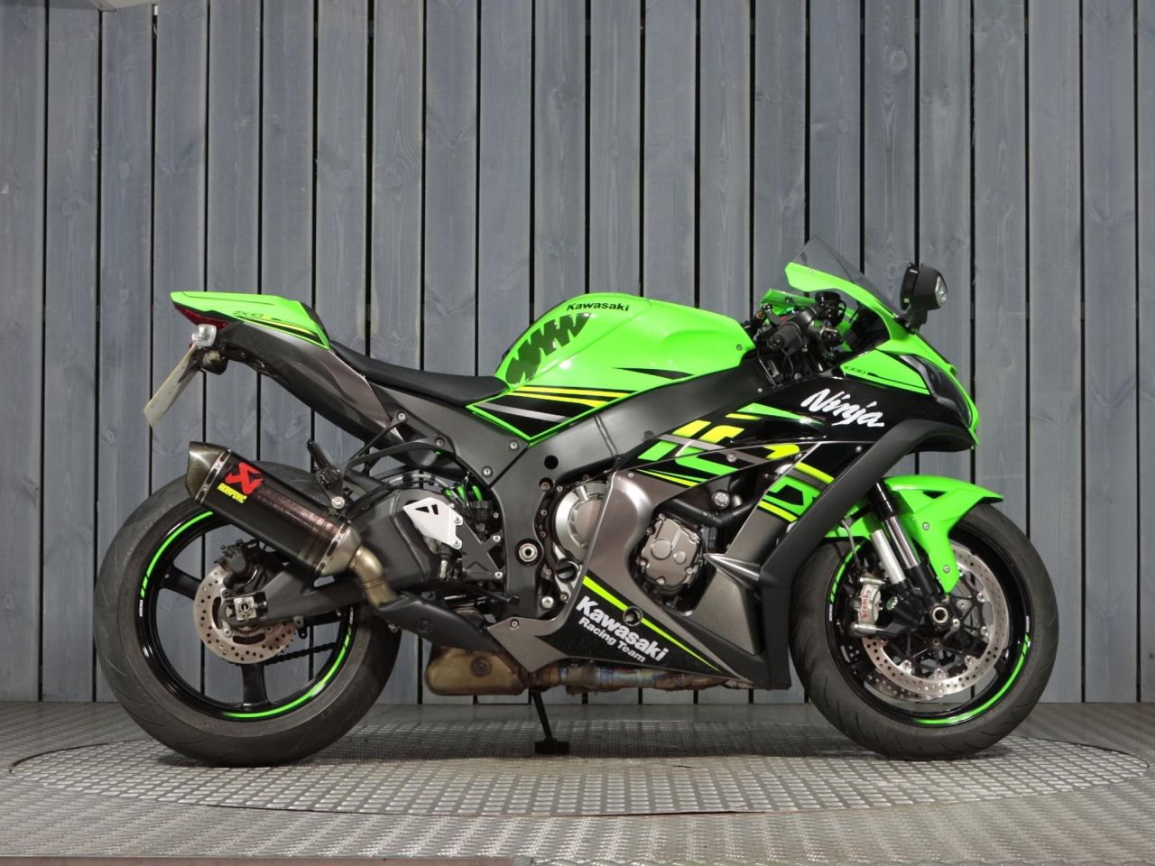 2018 KAWASAKI NINJA ZX-10R GREEN with 5658 miles - Used