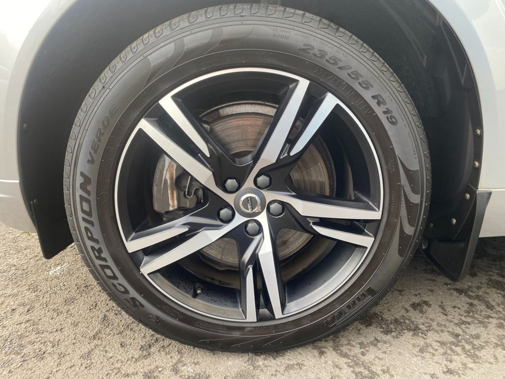 USED 2020 70 VOLVO XC60 2.0 D4 R-Design SUV 5dr Diesel Auto Euro 6 (s/s) (190 ps) SUNROOF HEATED SEATS