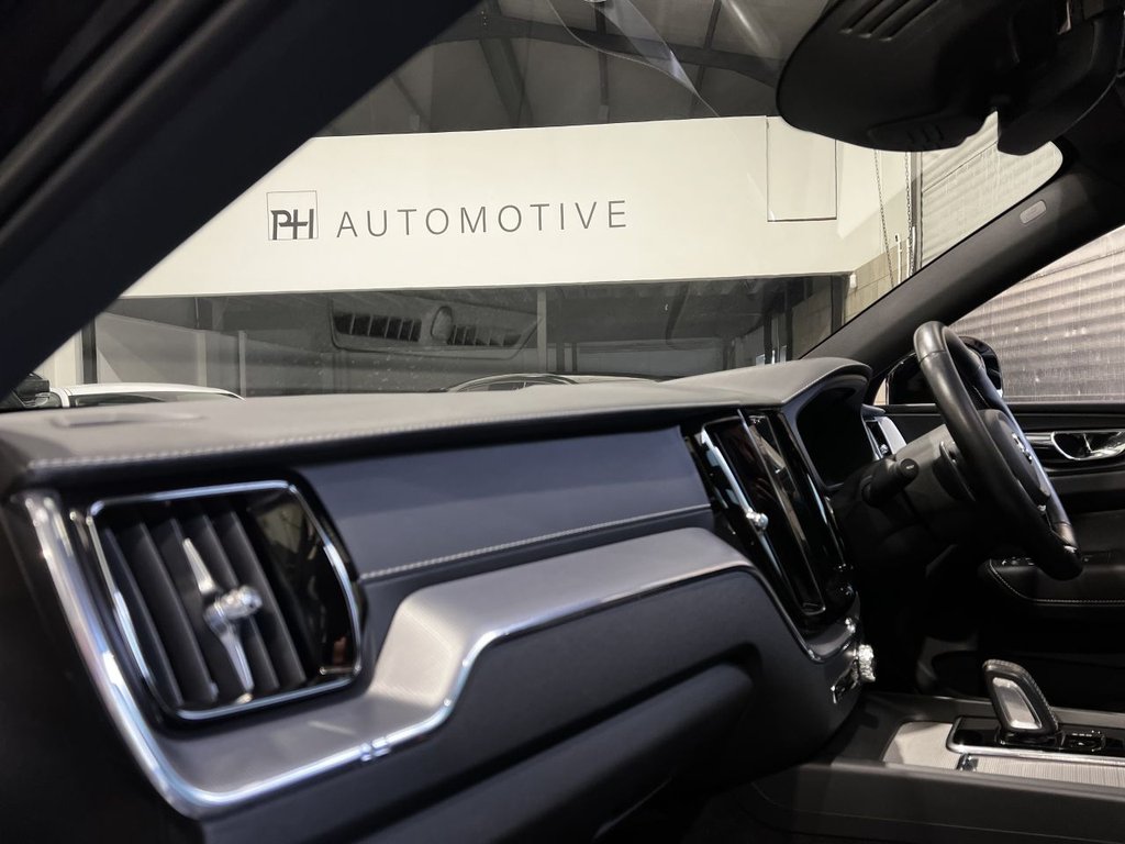 USED 2020 20 VOLVO XC60 2.0 B5 MHEV R-Design Pro SUV 5dr Petrol Hybrid Auto AWD Euro 6 (s/s) (250 ps) PANORAMIC ROOF|2 YEAR WARRANTY