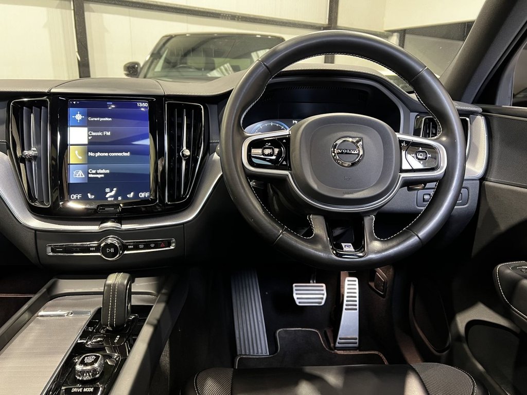 USED 2020 20 VOLVO XC60 2.0 B5 MHEV R-Design Pro SUV 5dr Petrol Hybrid Auto AWD Euro 6 (s/s) (250 ps) PANORAMIC ROOF|2 YEAR WARRANTY