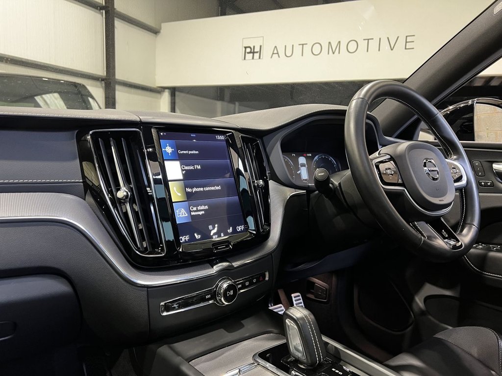 USED 2020 20 VOLVO XC60 2.0 B5 MHEV R-Design Pro SUV 5dr Petrol Hybrid Auto AWD Euro 6 (s/s) (250 ps) PANORAMIC ROOF|2 YEAR WARRANTY