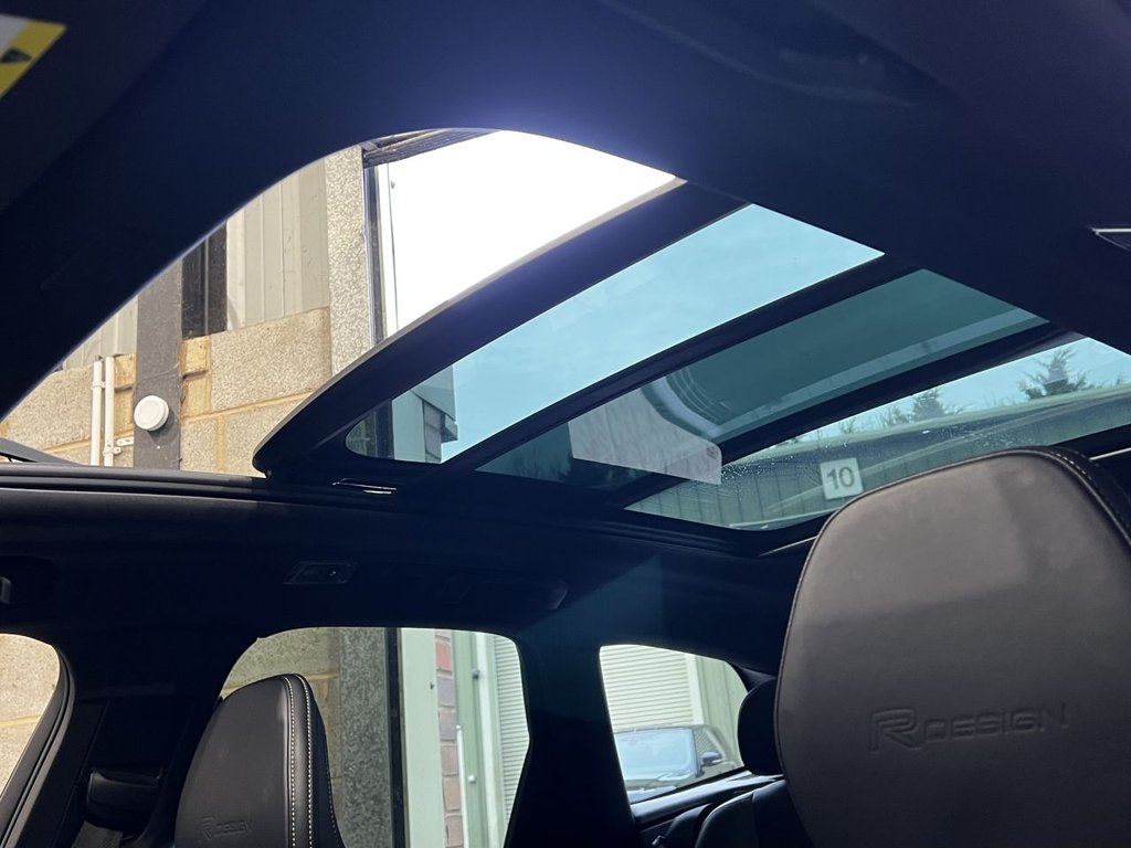 USED 2020 20 VOLVO XC60 2.0 B5 MHEV R-Design Pro SUV 5dr Petrol Hybrid Auto AWD Euro 6 (s/s) (250 ps) PANORAMIC ROOF|2 YEAR WARRANTY