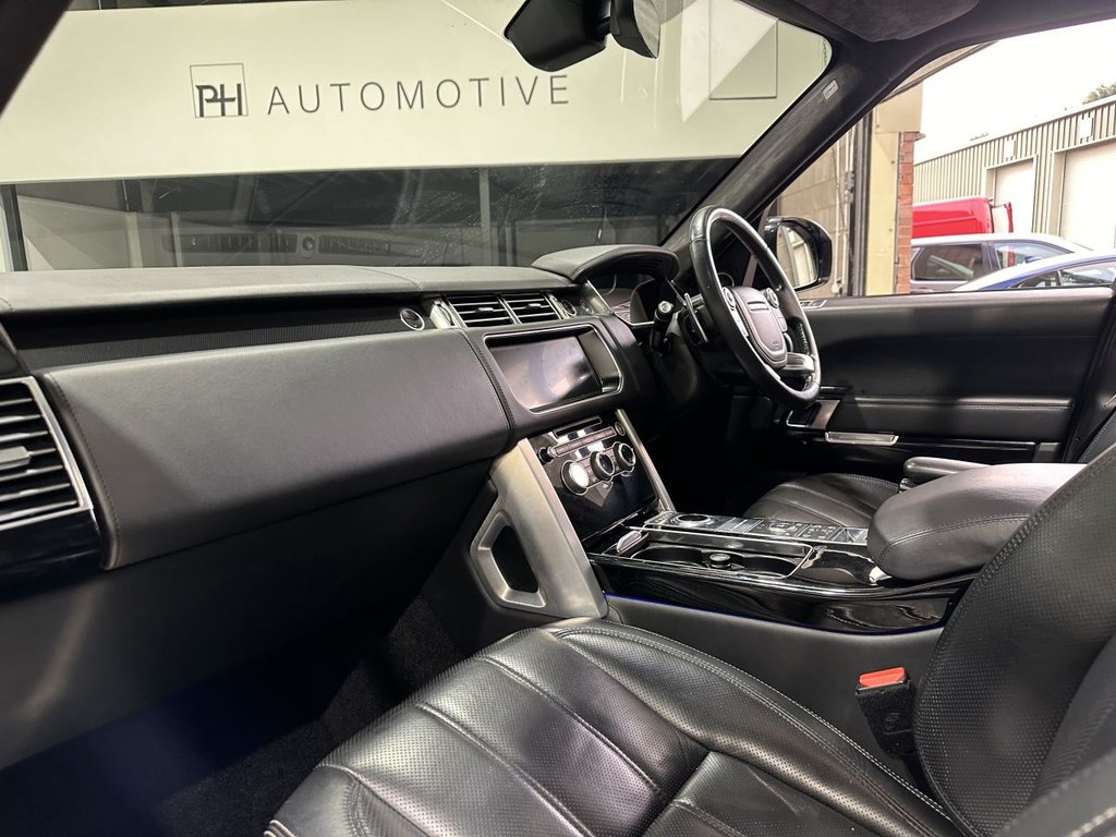 USED 2017 67 LAND ROVER RANGE ROVER 4.4 SD V8 Autobiography SUV 5dr Diesel Auto 4WD Euro 6 (s/s) (339 ps) DEPLOYABLE STEPS|1YR WARRANTY