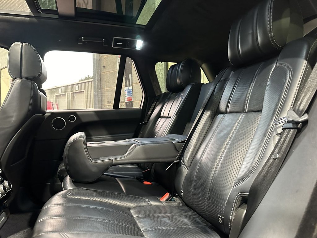 USED 2017 67 LAND ROVER RANGE ROVER 4.4 SD V8 Autobiography SUV 5dr Diesel Auto 4WD Euro 6 (s/s) (339 ps) DEPLOYABLE STEPS|1YR WARRANTY