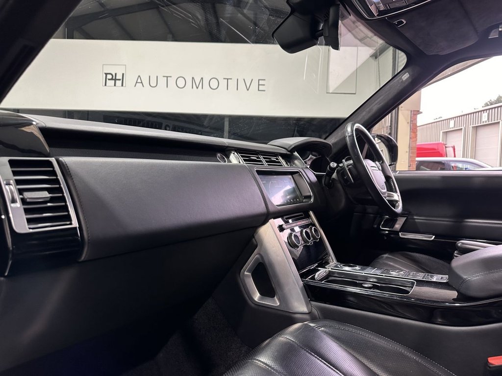 USED 2017 67 LAND ROVER RANGE ROVER 4.4 SD V8 Autobiography SUV 5dr Diesel Auto 4WD Euro 6 (s/s) (339 ps) DEPLOYABLE STEPS|1YR WARRANTY
