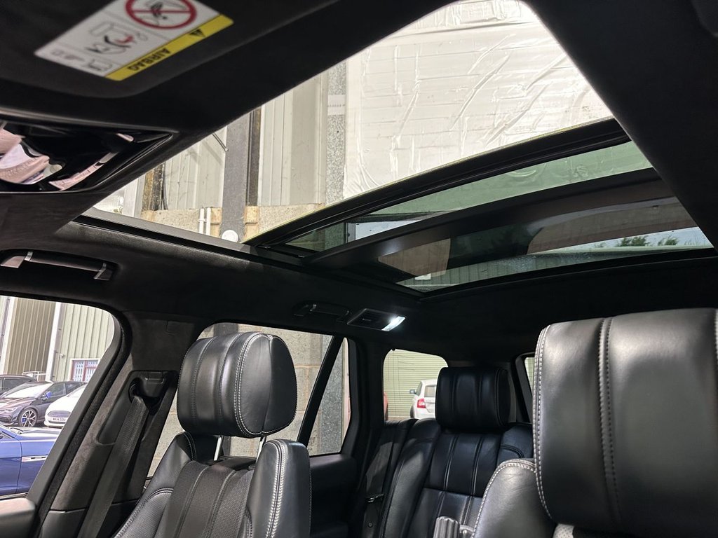 USED 2017 67 LAND ROVER RANGE ROVER 4.4 SD V8 Autobiography SUV 5dr Diesel Auto 4WD Euro 6 (s/s) (339 ps) DEPLOYABLE STEPS|1YR WARRANTY