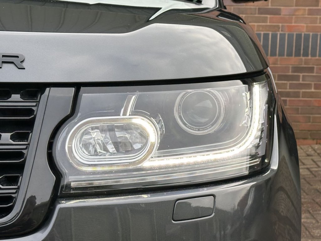 USED 2017 67 LAND ROVER RANGE ROVER 4.4 SD V8 Autobiography SUV 5dr Diesel Auto 4WD Euro 6 (s/s) (339 ps) DEPLOYABLE STEPS|1YR WARRANTY