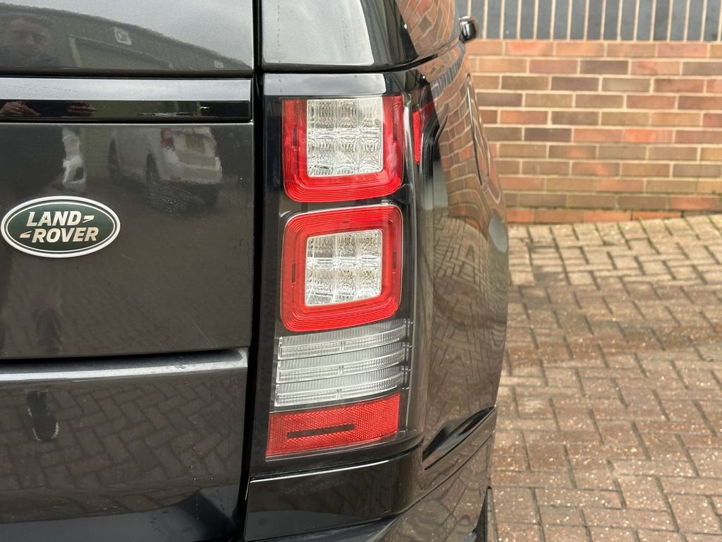 USED 2017 67 LAND ROVER RANGE ROVER 4.4 SD V8 Autobiography SUV 5dr Diesel Auto 4WD Euro 6 (s/s) (339 ps) DEPLOYABLE STEPS|1YR WARRANTY