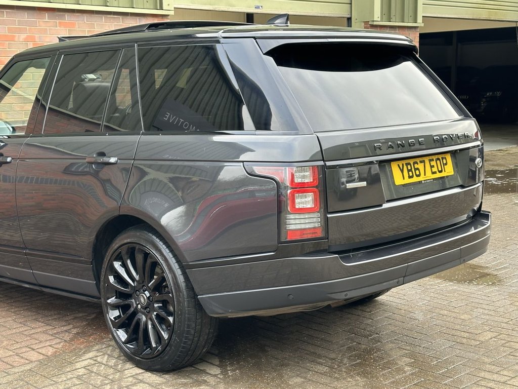 USED 2017 67 LAND ROVER RANGE ROVER 4.4 SD V8 Autobiography SUV 5dr Diesel Auto 4WD Euro 6 (s/s) (339 ps) DEPLOYABLE STEPS|1YR WARRANTY