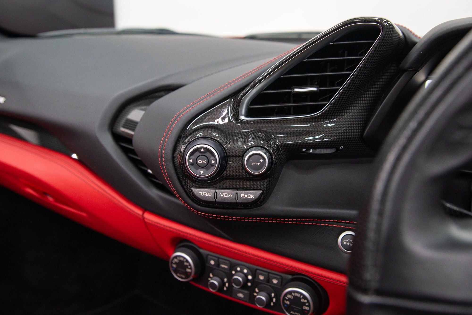 USED 2018 FERRARI 488 3.9T V8 Spider 