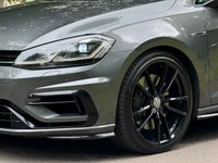 USED 2018 18 VOLKSWAGEN GOLF 2.0 TSI R Hatchback 5dr Petrol DSG 4Motion Euro 6 (s/s) (310 ps) 